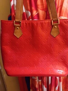 VINTAGE LOUIS VUITTON ROTE LESER SCHULTERTASCHE!!! LUXUS ZUM TOP PREIS S$$$ - Bild 1 von 8