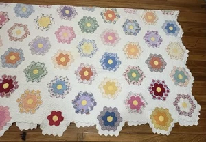 Antique "Grandmother's Flower Garden" Quilt Hand-Stitched Approx 84" x 95" - Picture 1 of 24