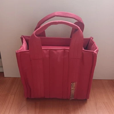 Mini Bolso de Mano Steve Madden Rojo Estilo Acolchado Nylon con Doble Asas Foto 1 de 4