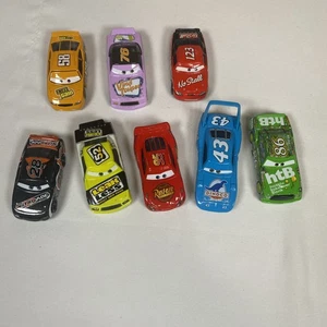 Mattel 8 Disney Pixar Cars Rennwagen Lightning McQueen und mehr Diecast Auto - Bild 1 von 6