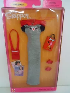 RARE 2000 MATTEL SKIPPER" CHILLING AT THE MALL "DRESS,SHOES, BAGS FASHION AVENUE - Picture 1 of 12