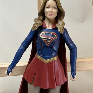 Figura de acción Supergirl de DC Comics Multiverse: Supergirl TV Melissa Benoist - Imagen 1 de 6