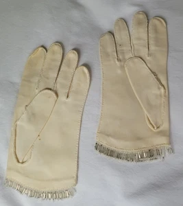 Vintage Ladies White Leather Gloves With Decorative Bead Fringe Size 6 - Picture 1 of 11