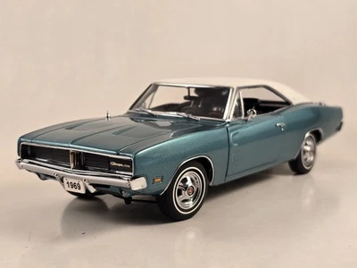 Danbury Mint 1969 Dodge Charger SE "TURQUOISE POLY" LE com papelada 1:24 "L@@K"! - Imagem 1 de 4