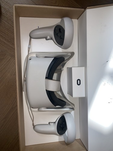 Foto 1 di 6