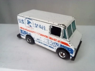 Hot Wheels 1979 LETTER GETTER mail truck Blackwall w plastic base - Image 1 of 4