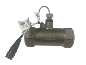 Raven RFM60S Stainless Steel Flowmeter 1-1/2" FPT Ports, 1-60 GPM - 063-0173-867 - Picture 1 of 6