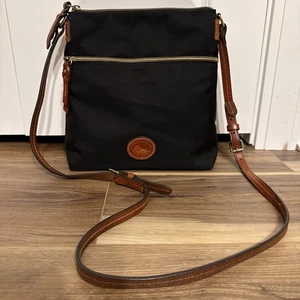 Dooney & Bourke Black Nylon Tan Leather Straps Double Zip Crossbody Bag P - Picture 1 of 13