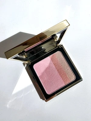 Rubor Iluminador Bobbi Marrón Rosa Rubor Nuevo LE Foto 1 de 4