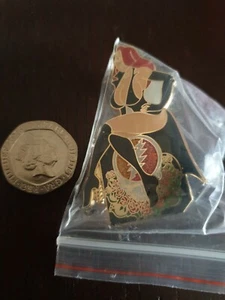 Sexy FUN - Naked JESSICA RABBIT - PIN BADGE NEW - Picture 1 of 1