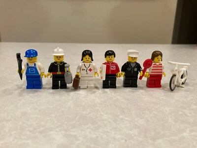 LEGO Classic Town Mini-Figures 6301 doc016 firec001 hor021 trn026 cop001 post004 - Image 1 of 4