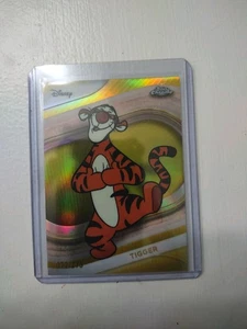 2025 Topps Chrome Disney Tigger YELLOW REFRACTOR 072/275 WINNIE THE POOH - Picture 1 of 2