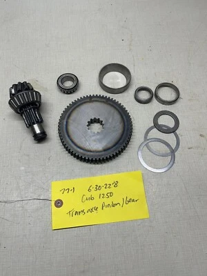 Cub Cadet IH Tractor Mower 1250 Transmission Bevel Pinion Shaft And Gear - Image 1 of 4