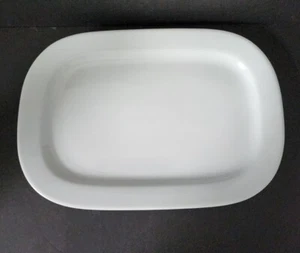 CRATE & BARREL OVAL SERVING PLATTER PORCELAIN MICROWAVE OVEN Plate Tray 13"x9" - Picture 1 of 11