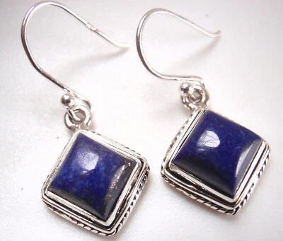 Brincos pendurados quadrados de prata esterlina 925 lápis-lazúli com bordas de corda acentuadas - Imagem 1 de 4