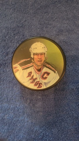 Mark Messier New York Rangers Hockey Puck Cover