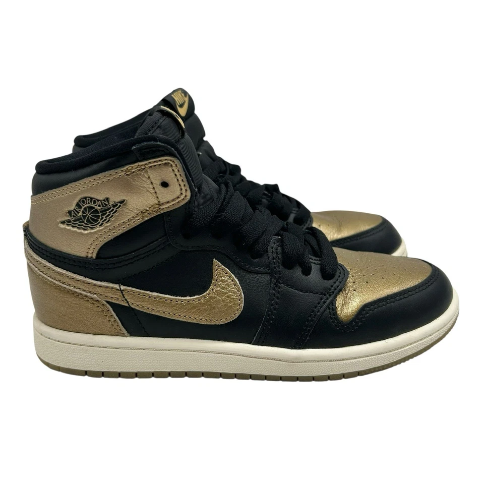 Air Jordan 1 Retro Alto OG Negro Metálico Dorado Preescolar Talla 2.5Y FD1412-071 Foto 1 de 4