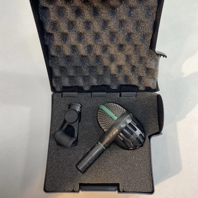 AKG D112 Dynamic Large Diaphragm Microphone - Image 1 of 4