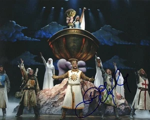 *JOHN O'HURLEY*FIRMADO*AUTOGRAFIADO*FOTO*EL REY Y YO*CERTIFICADO DE AUTENTICIDAD*8"" X 10"" - Imagen 1 de 2