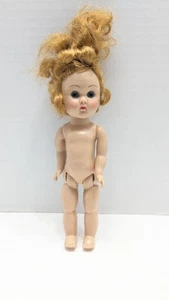 Muñeca andante de rodilla doblada vintage años 50 Vogue Ginny original hecha en EE. UU. pelo rojo - Imagen 1 de 9
