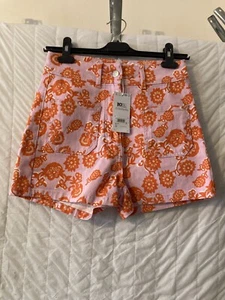 Next Ladies Pink Floral Cotton Denim Shorts Size 10 Petite BNWT - Picture 1 of 6