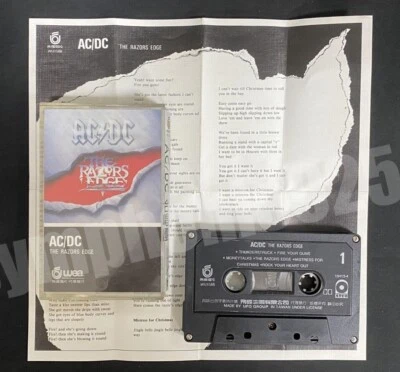 1990 AC/DC The Razors Edge Taiwan 12 Tracks Cassette Tape W/Promo Insert - Image 1 of 4