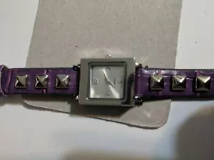 Ladies Watch Classic Vintage Quartz Square Face w/Six Square Gems - Picture 1 of 3