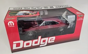 ERTL 1/18 1969 DODGE DAYTONA CANDY APPLE RED - 1 OF 500 with tool box - Picture 1 of 16