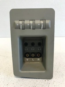 02-08 Honda Odyssey Headphone Jack Rear Video Aux Input Port OEM Gray - Picture 1 of 5