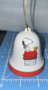 1965 PEANUTS SNOOPY & WOODSTOCK Better to Receive and Give CERAMIC BELL ORNAMENT - Picture 1 of 6