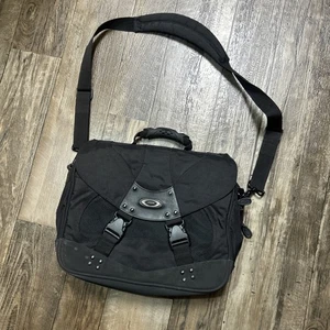 Bolso Mensajero Oakley Software De Colección Acolchado Laptop Multi Bolsillo Resistente - Imagen 1 de 7