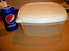 Vintage Rubbermaid 12.7 Cup 3.2 Quart Square Food Storage Container #B With Lid