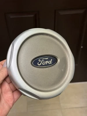 Tapacubos tapacubos Ford Explorer Sport Trac 2001-2005 OEM Qt.1 Foto 1 de 4