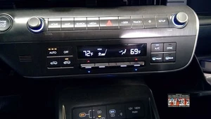 KONA      2024 Temperature Control 206137 - Bild 1 von 5