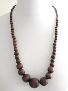 Unbranded Graduated Wood Style Necklace - Costume Jewellery - Evening Accessory - Picture 1 of 6