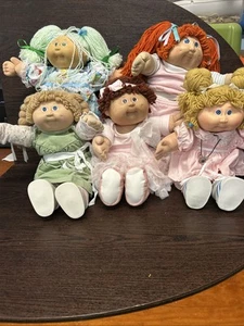 Vintage Cabbage Patch Dolls 1978-1982 Prestine Condition With Clothes And Shoes - Picture 1 of 24
