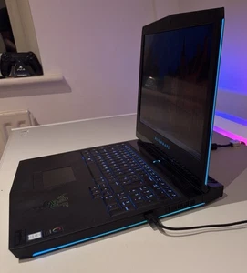 Alienware 17 R5 Intel I7, Gtx1070ti, 32gb DDR4 Ram, 1TB SSD - Picture 1 of 15