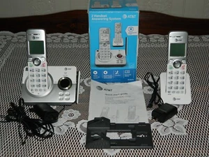 AT&T 2 Handset Answering System Caller ID X-Large Display in Box Slightly Used - Zdjęcie 1 z 19