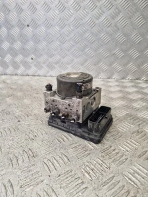 PEUGEOT 208 ABS PUMP 9804162080 1.2 PETROL 2013 - Image 1 of 4