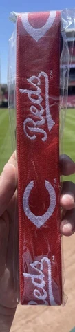 2022 Cincinnati Reds Fathers Day June 19 Belt New in Package Flexible Stretch￼es Cover