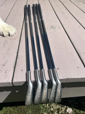 Juego de dos ejes de hierro vintage cuadrado S2 XGR RH 6-10 varillas de grafito Foto 1 de 4