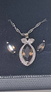 Champagner Schmuckset Ohrringe & Halskette silberfarben inklusive Box  - Bild 1 von 4