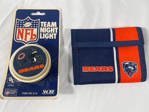 Vintage Chicago Bears Wallet And Night Light -untested! Cover