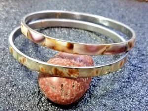 Vtg Two Silver Tone Metal Inlaid Abalone Shell & Mop Bangle Bracelets Costume - Picture 1 of 12