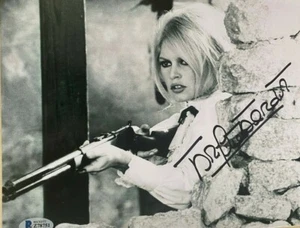 Brigitte Bardot signed autographed 8x10 Photo Beckett Authenticated COA - Picture 1 of 1