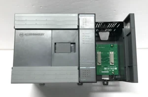 ALLEN-BRADLEY 1747-L20C & 1746-A2 NEW TAKEOUT LOT (7D5) - Bild 1 von 6