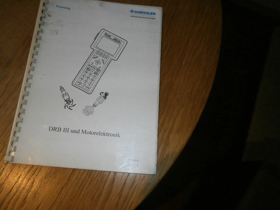 Chrysler  Handbuch  DRB  III und Motorelektronik  1999 - Bild 1 von 4