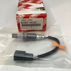 Brand New Genuine Toyota OEM Oxygen Sensor 89465-60250 - Picture 1 of 5