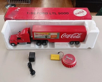 SIS LTL9000 2006-1 Coca-Cola 1:32 RC Ford Trailer *reparaturbedürftig* - Bild 1 von 4