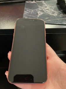 Apple iPhone XR with FREE $50 prepaid Verizon plan included! - Afbeelding 1 van 2